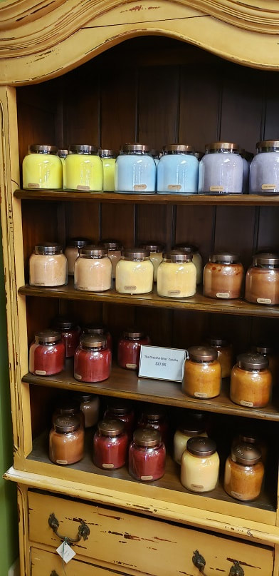 The Cheerful Giver candles